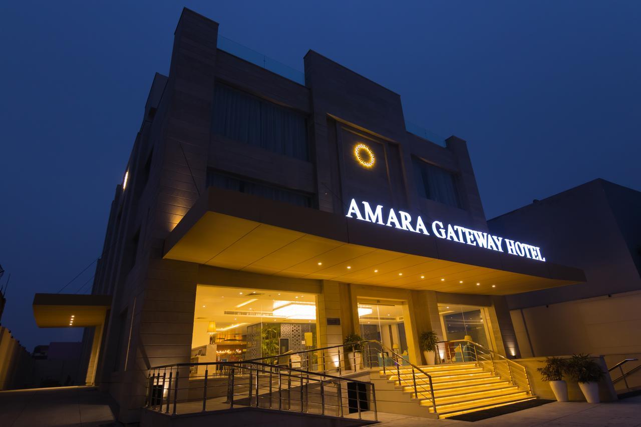 Amara Gateway Hotel Moradabad Exterior photo