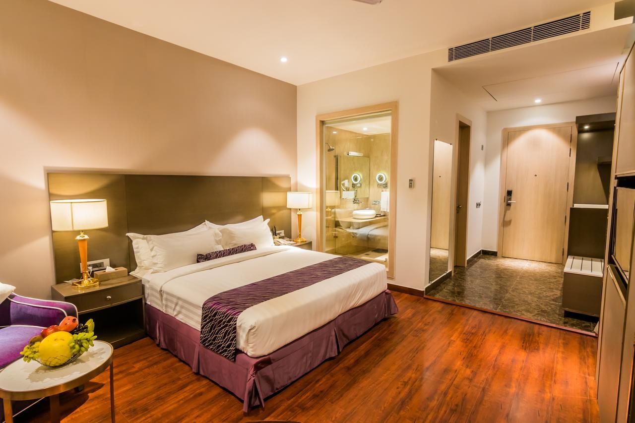 Amara Gateway Hotel Moradabad Exterior photo